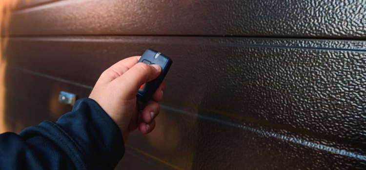 automatic door opener with remote control in Selma